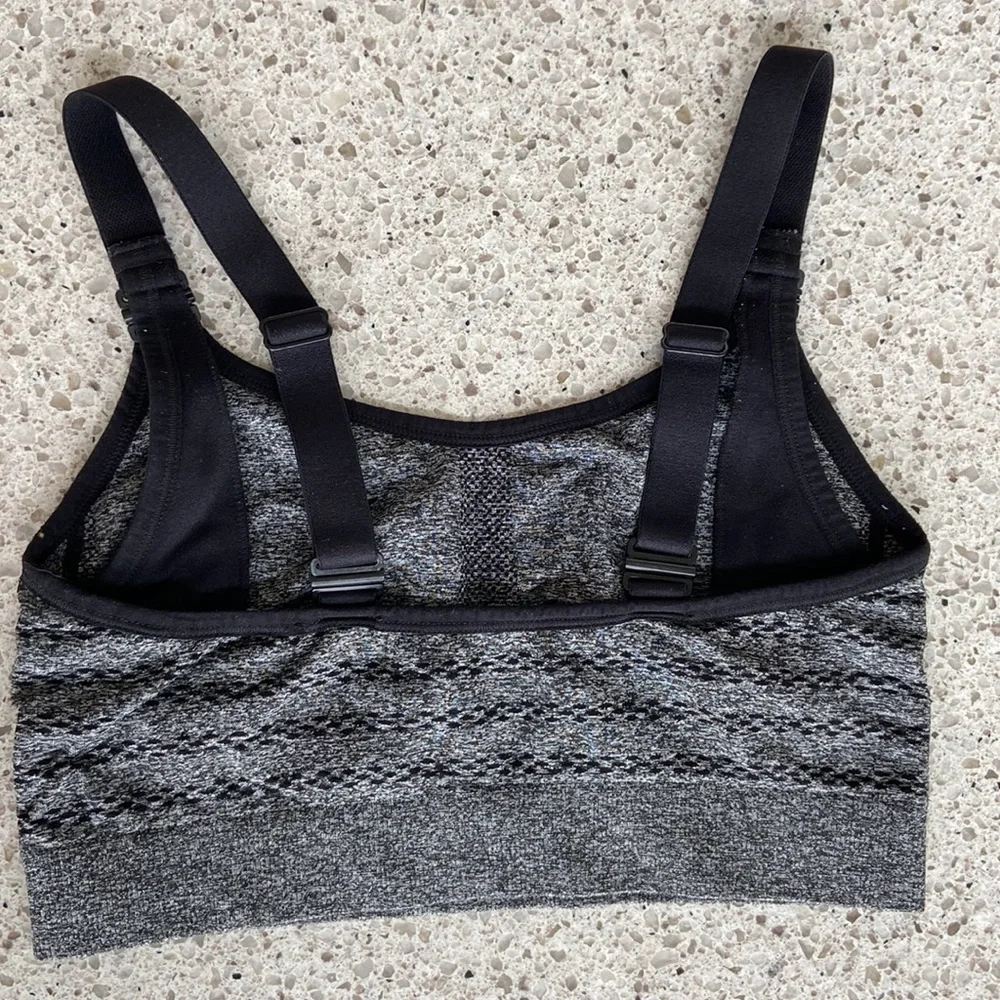 Thyme Maternity nursing sports bra - Picture 3 of 4